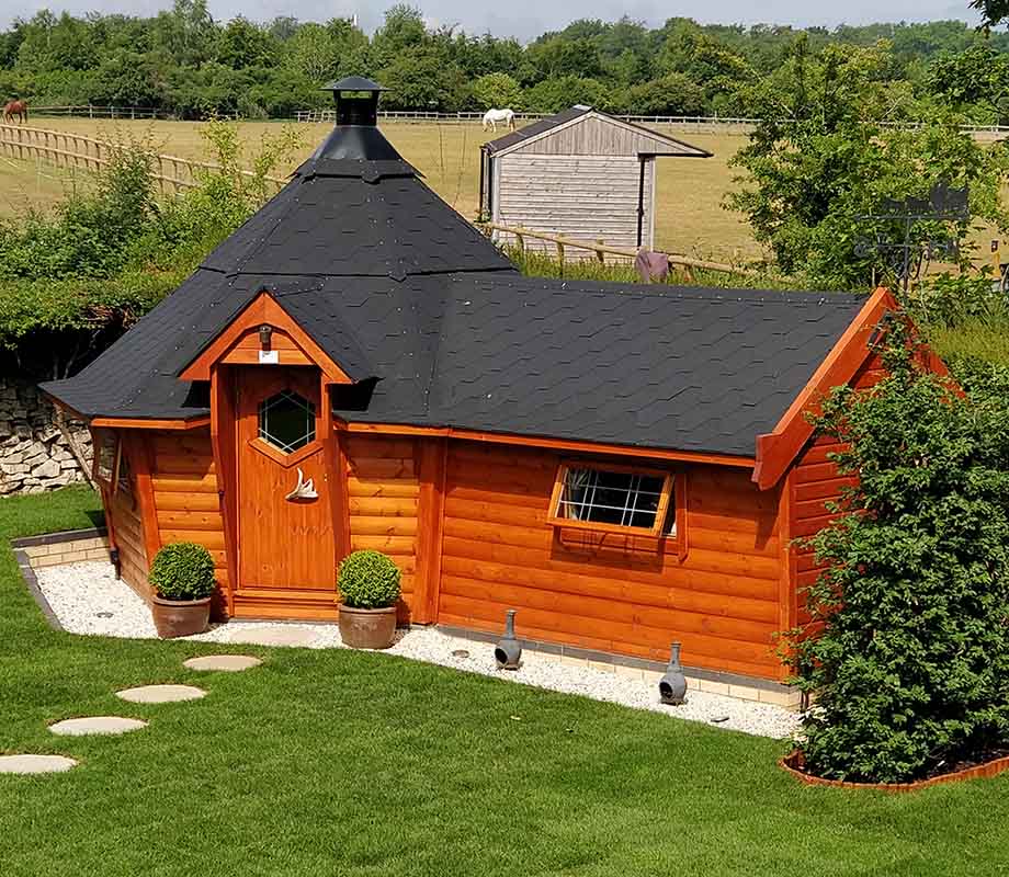 bbq hut with side room